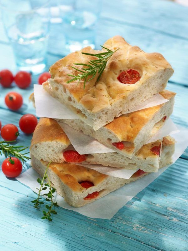 Receta para hacer una focaccia imagen de una receta de focaccia