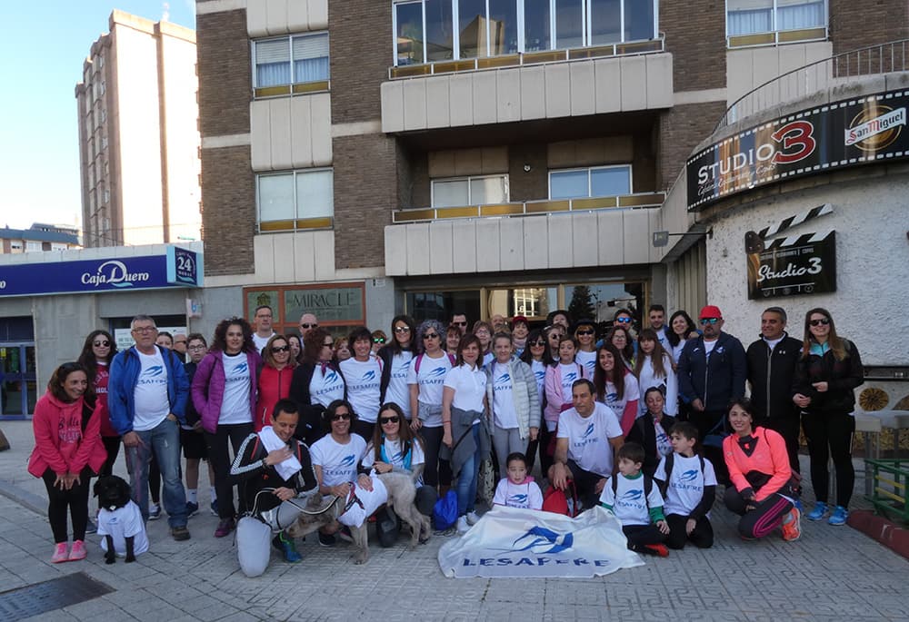 imagen de los participantes de la marcha asprona de lesaffre